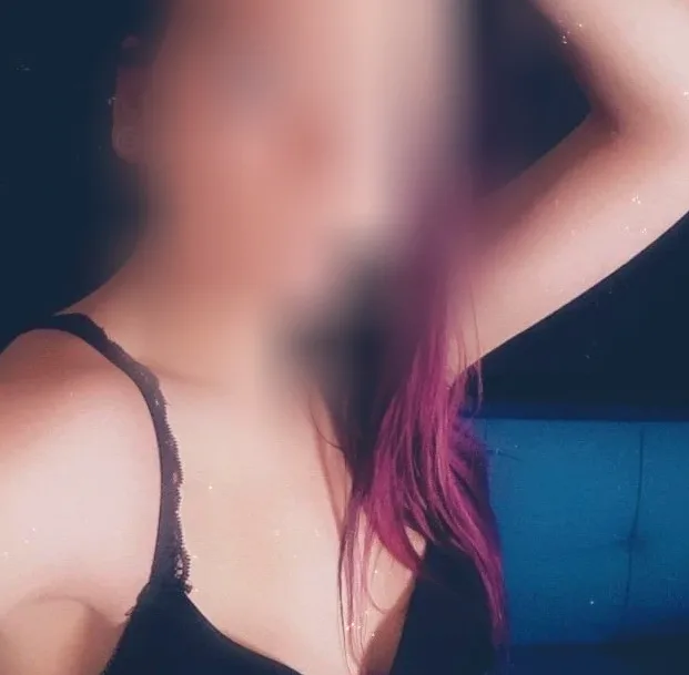 Elena, 27