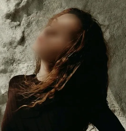 Esra, 21