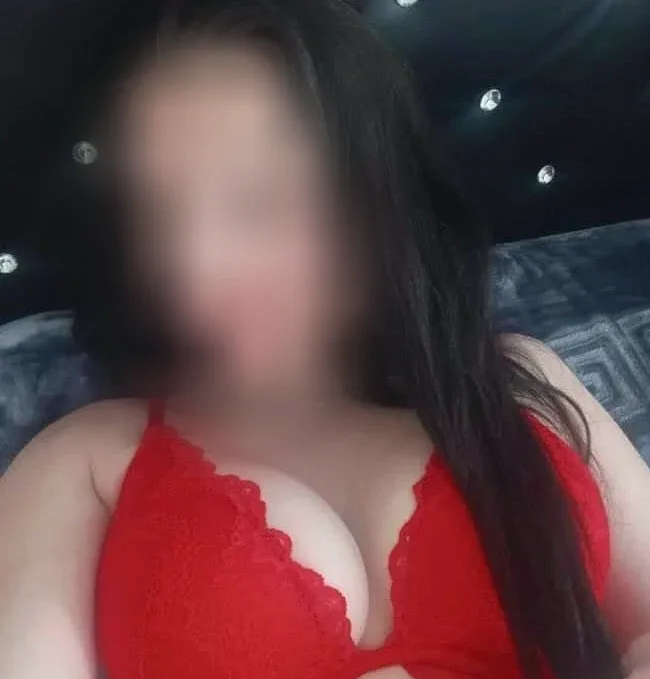 Isabell, 35