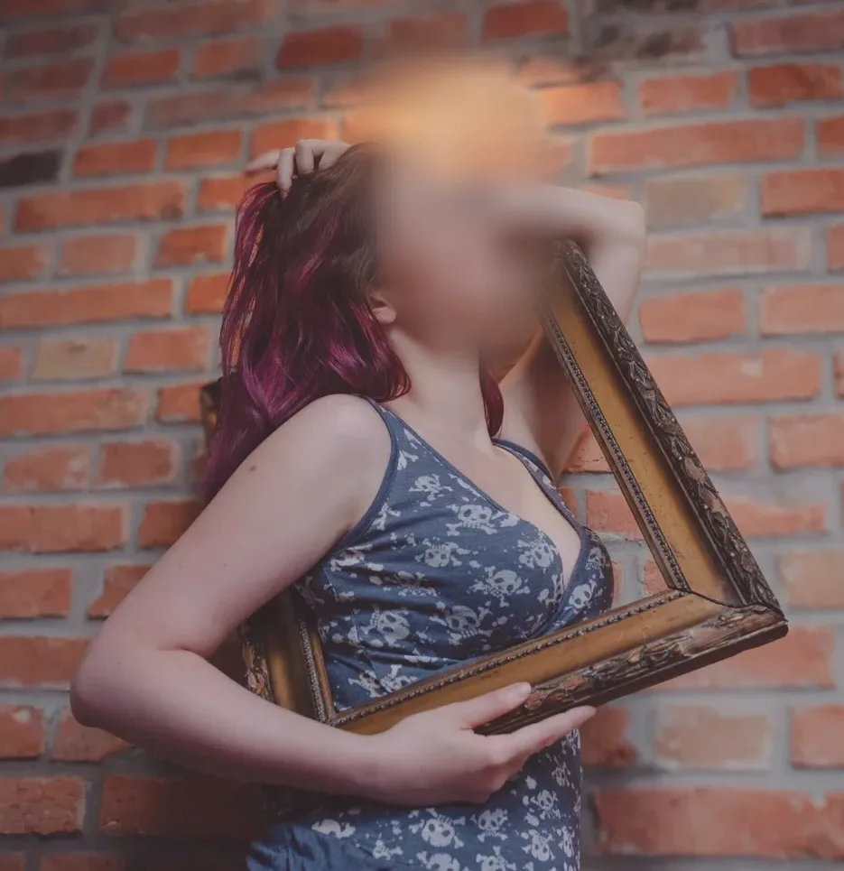 Klara, 32